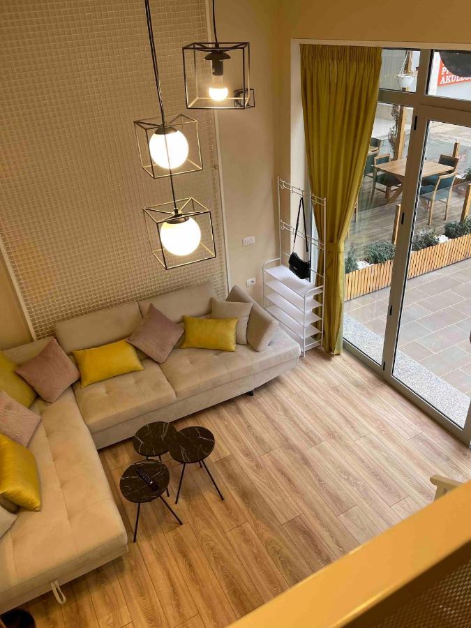 Lovely Apartment In Pogradec City With A Lake View Extérieur photo
