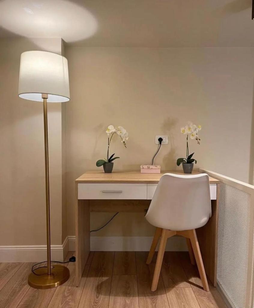 Lovely Apartment In Pogradec City With A Lake View Extérieur photo